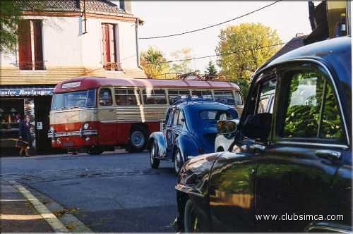 Aronde et car Chausson